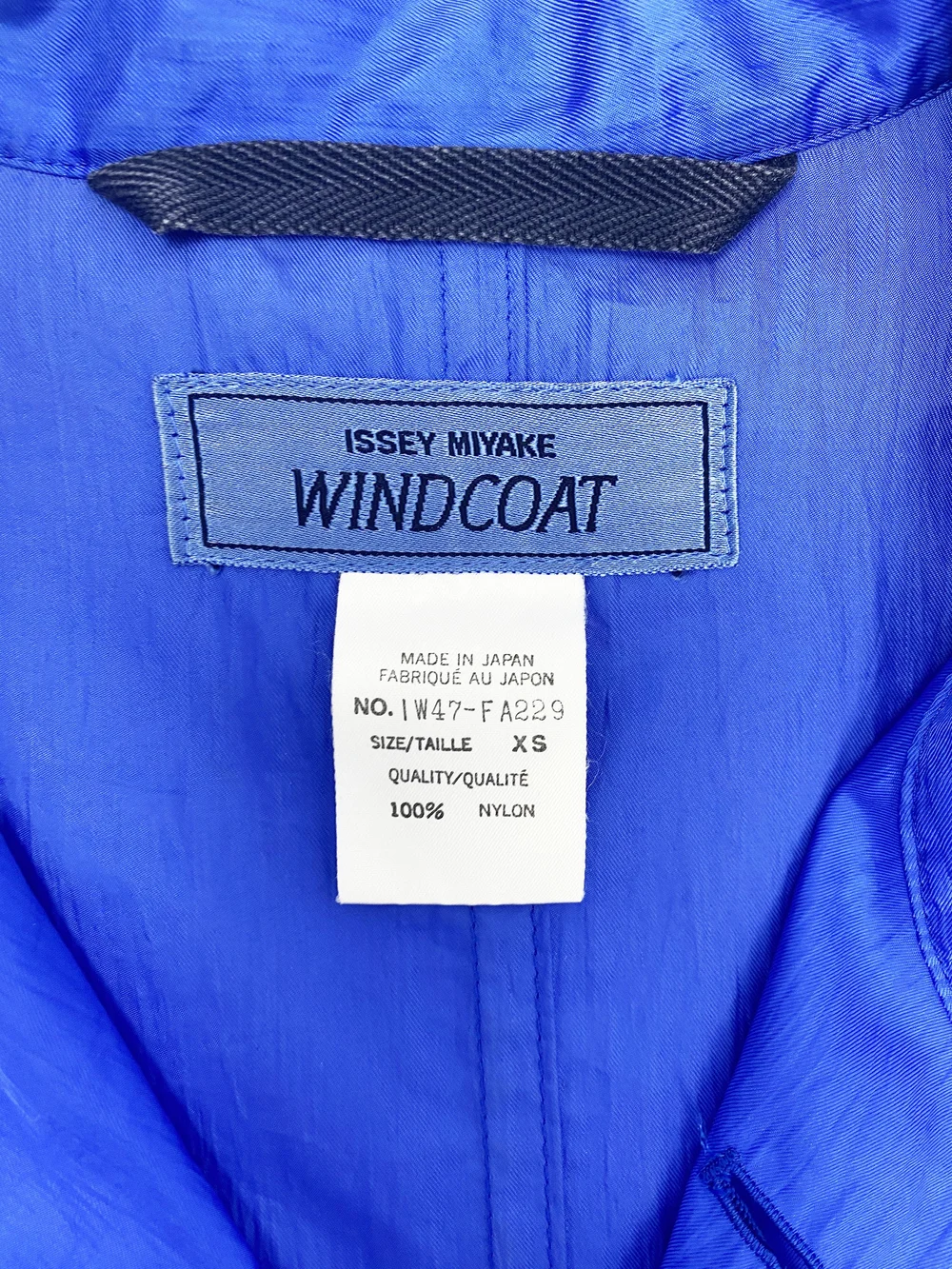 Issey Miyake Windcoat 90s blue packable trench — JAMES VELORIA